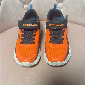 Skechers Boys Size 1 Bright Orange Sneakers, GUC, just need cleaning